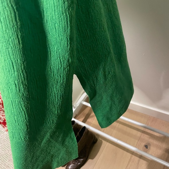 Vest - Picture 3 of 4